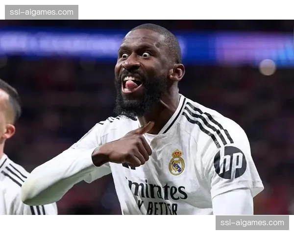 镜头聚焦:吕迪格门线极限解围后怒吼鼓舞全队